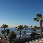 Sea View With Direct Access To Boulevard Apartamento