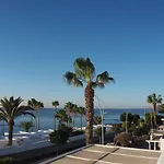 Sea View With Direct Access To Boulevard Apartamento
