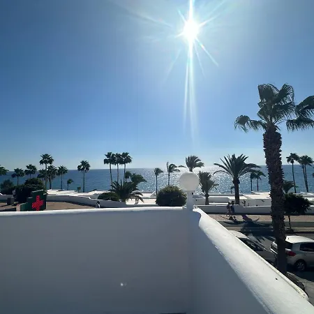 Sea View With Direct Access To Boulevard Apartament