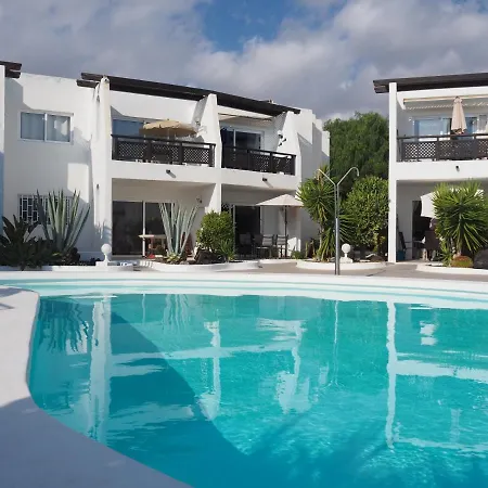 Sea View With Direct Access To Boulevard Apartment *